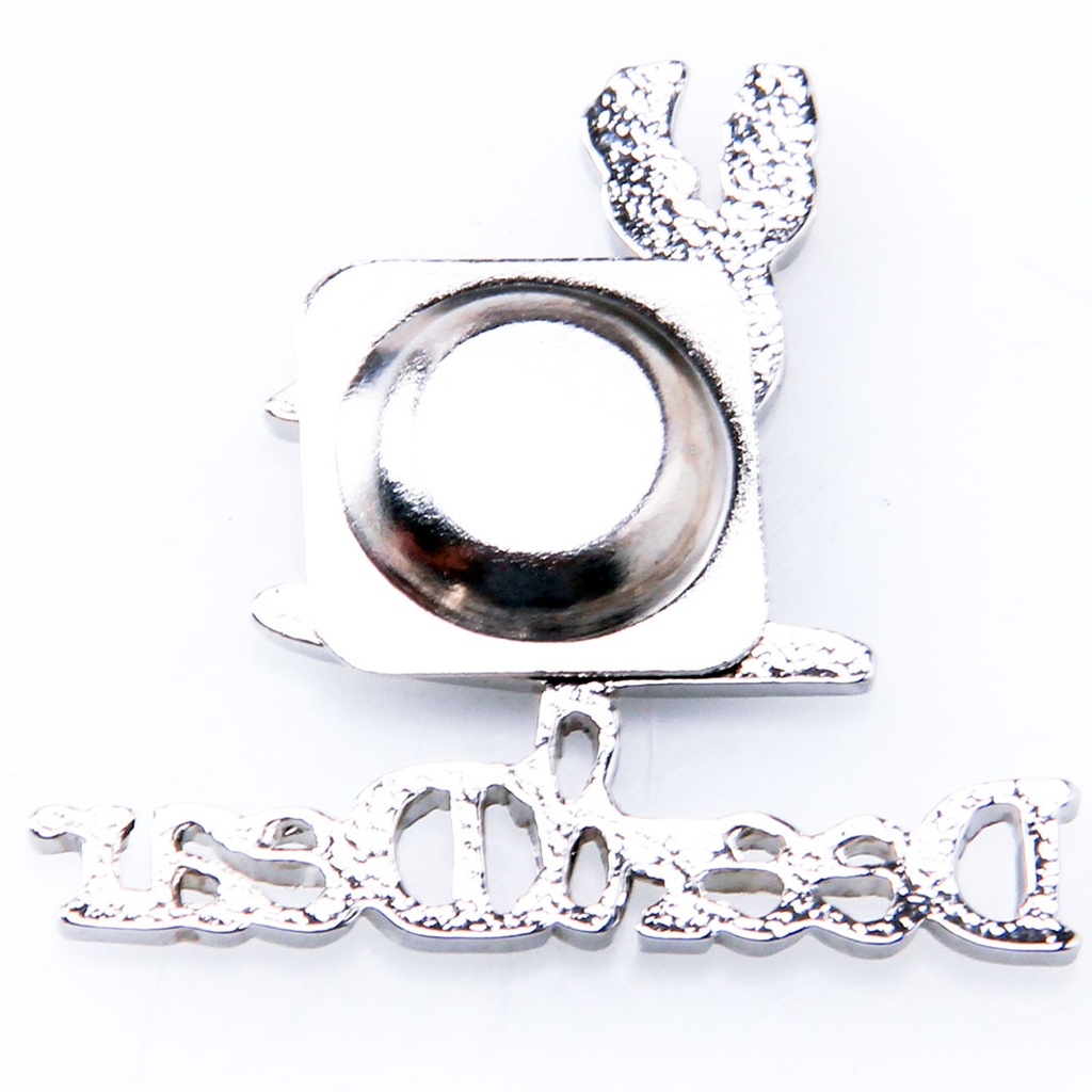 Holland D&amp;D Brooch