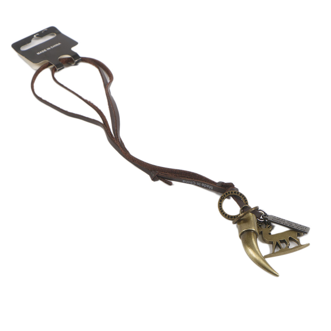 قلادة_D&D E. Trunk Necklace